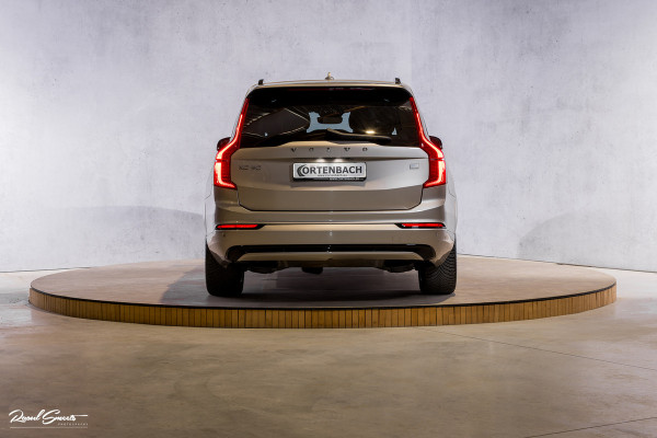 Volvo XC90 2.0 T8 Recharge AWD Ultimate Dark long Range Luchtvering | Bowers&Wilkins | Zwenkbare trekhaak | Panorama dak | Stoelverkoeling + massage |