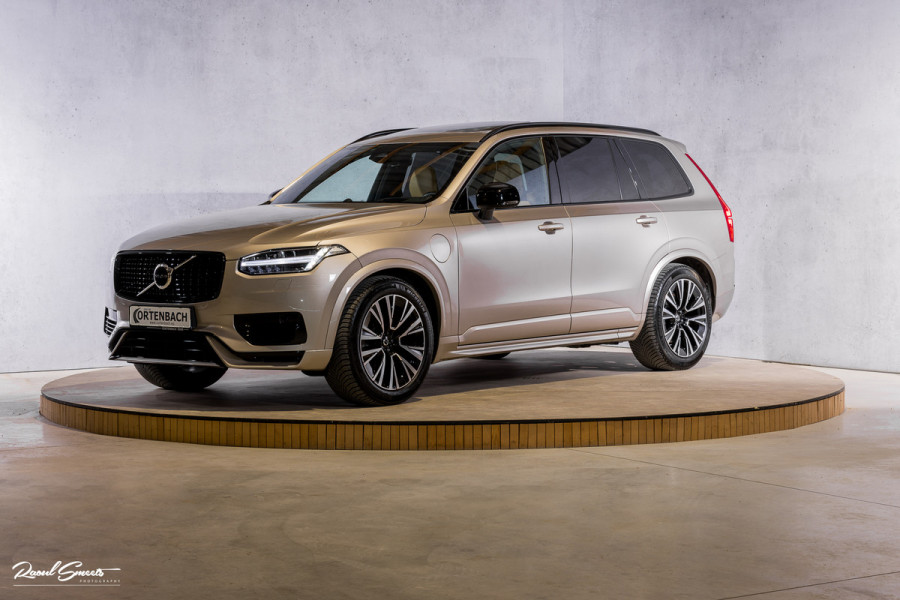 Volvo XC90 2.0 T8 Recharge AWD Ultimate Dark long Range Luchtvering | Bowers&Wilkins | Zwenkbare trekhaak | Panorama dak | Stoelverkoeling + massage |