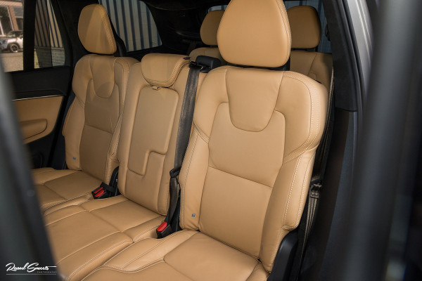 Volvo XC90 2.0 T8 Recharge AWD Ultimate Dark long Range Luchtvering | Bowers&Wilkins | Zwenkbare trekhaak | Panorama dak | Stoelverkoeling + massage |