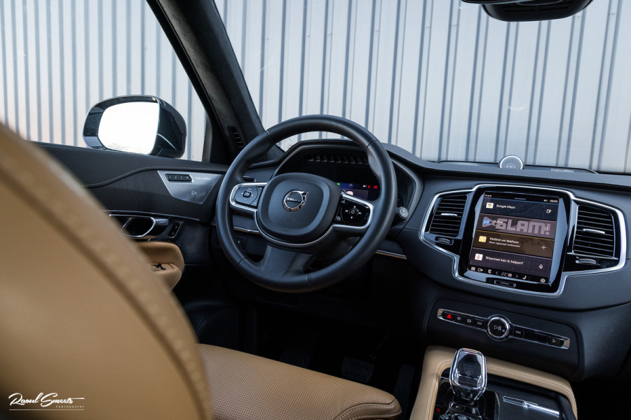 Volvo XC90 2.0 T8 Recharge AWD Ultimate Dark long Range Luchtvering | Bowers&Wilkins | Zwenkbare trekhaak | Panorama dak | Stoelverkoeling + massage |