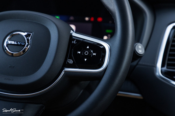 Volvo XC90 2.0 T8 Recharge AWD Ultimate Dark long Range Luchtvering | Bowers&Wilkins | Zwenkbare trekhaak | Panorama dak | Stoelverkoeling + massage |