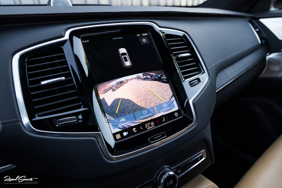 Volvo XC90 2.0 T8 Recharge AWD Ultimate Dark long Range Luchtvering | Bowers&Wilkins | Zwenkbare trekhaak | Panorama dak | Stoelverkoeling + massage |