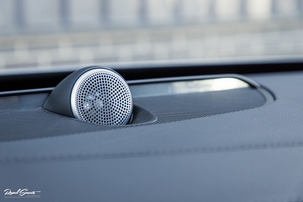 Volvo XC90 2.0 T8 Recharge AWD Ultimate Dark long Range Luchtvering | Bowers&Wilkins | Zwenkbare trekhaak | Panorama dak | Stoelverkoeling + massage |