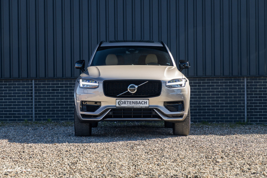 Volvo XC90 2.0 T8 Recharge AWD Ultimate Dark long Range Luchtvering | Bowers&Wilkins | Zwenkbare trekhaak | Panorama dak | Stoelverkoeling + massage |
