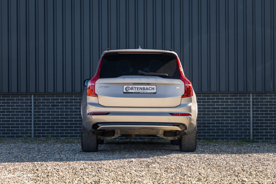 Volvo XC90 2.0 T8 Recharge AWD Ultimate Dark long Range Luchtvering | Bowers&Wilkins | Zwenkbare trekhaak | Panorama dak | Stoelverkoeling + massage |