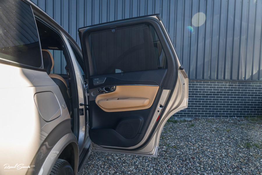 Volvo XC90 2.0 T8 Recharge AWD Ultimate Dark long Range Luchtvering | Bowers&Wilkins | Zwenkbare trekhaak | Panorama dak | Stoelverkoeling + massage |