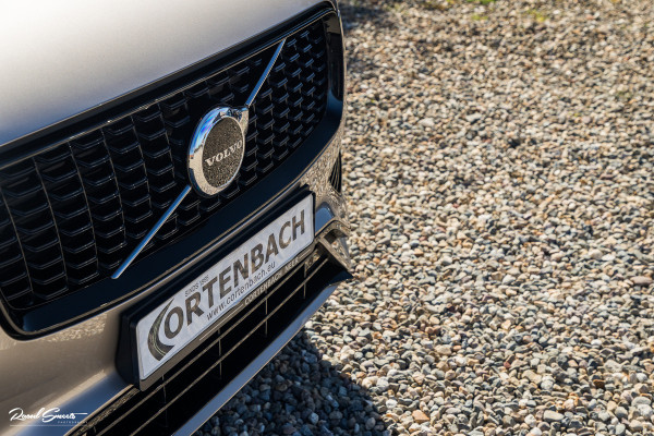 Volvo XC90 2.0 T8 Recharge AWD Ultimate Dark long Range Luchtvering | Bowers&Wilkins | Zwenkbare trekhaak | Panorama dak | Stoelverkoeling + massage |