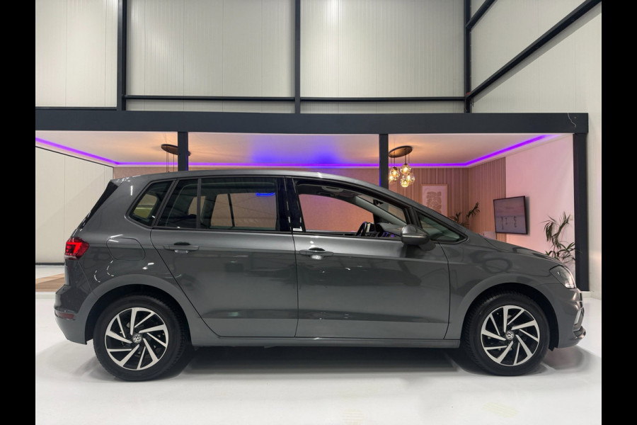 Volkswagen Golf Sportsvan 1.0 TSI Highline Aut. | Trekhaak | ACC | LED | Camera