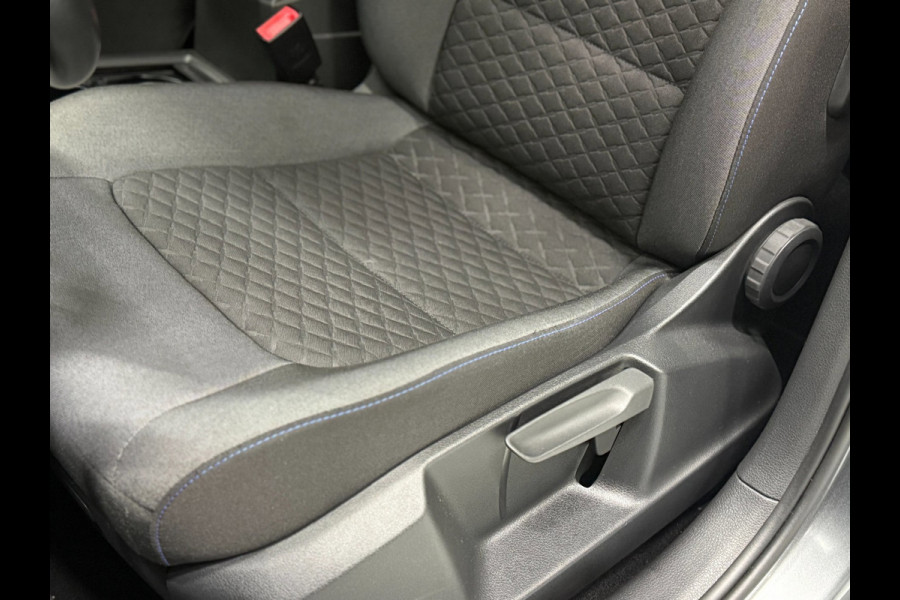 Volkswagen Golf Sportsvan 1.0 TSI Highline Aut. | Trekhaak | ACC | LED | Camera