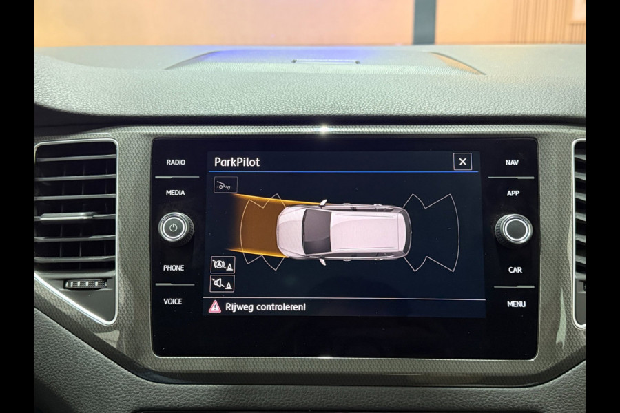 Volkswagen Golf Sportsvan 1.0 TSI Highline Aut. | Trekhaak | ACC | LED | Camera