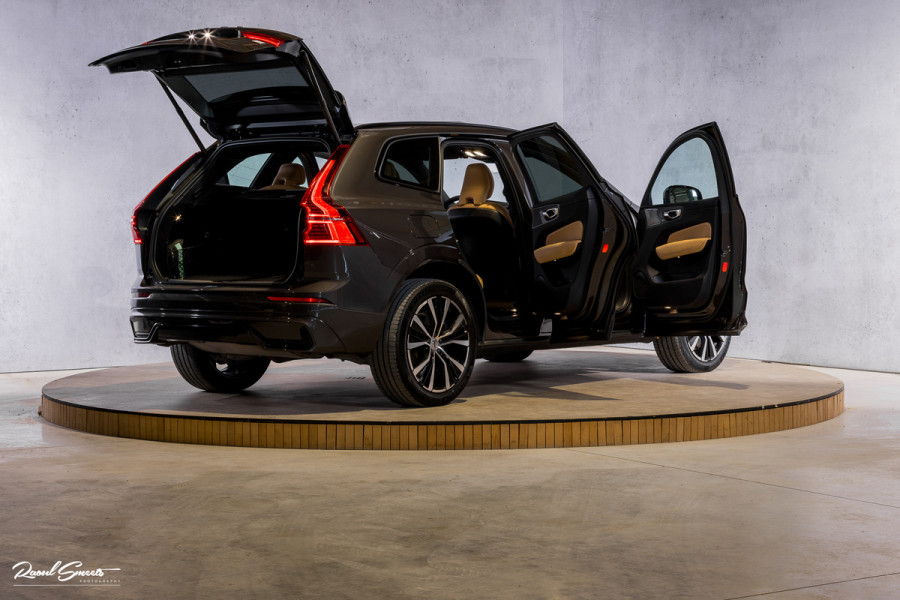 Volvo XC60 2.0 T8 Plug-in hybrid AWD Ultimate Dark Long Range | Adaptieve cruise | Panorama dak | Memory | Stoelmassage + verkoeling |