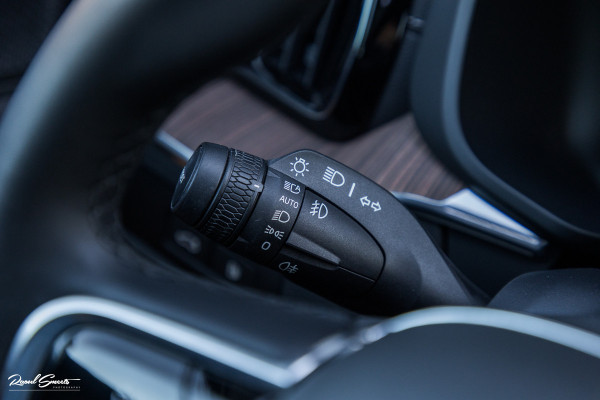 Volvo XC60 2.0 T8 Plug-in hybrid AWD Ultimate Dark Long Range | Adaptieve cruise | Panorama dak | Memory | Stoelmassage + verkoeling |