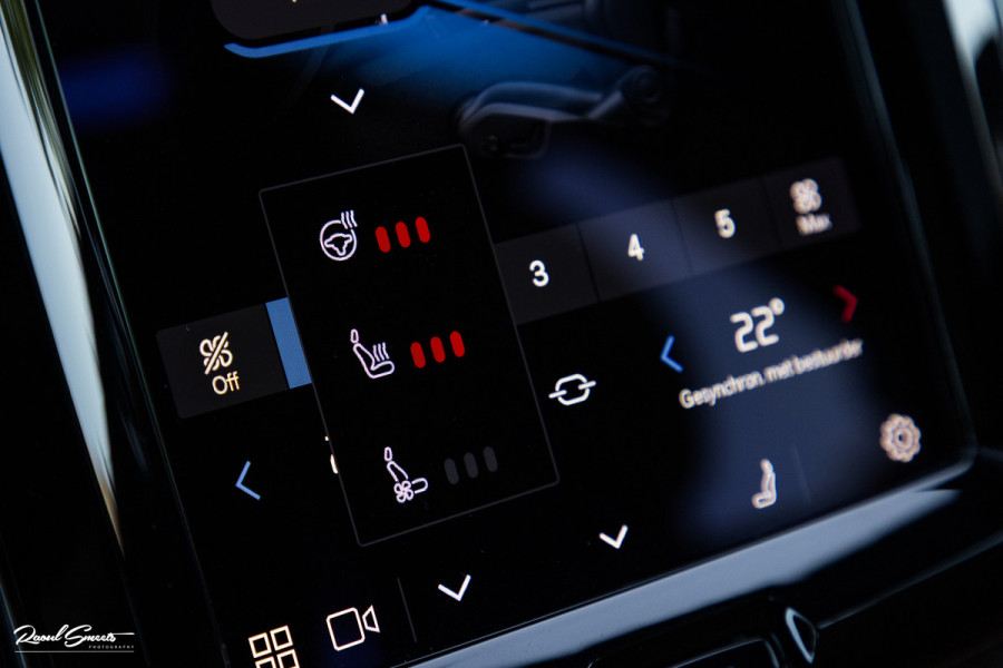 Volvo XC60 2.0 T8 Plug-in hybrid AWD Ultimate Dark Long Range | Adaptieve cruise | Panorama dak | Memory | Stoelmassage + verkoeling |