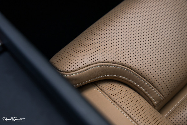 Volvo XC60 2.0 T8 Plug-in hybrid AWD Ultimate Dark Long Range | Adaptieve cruise | Panorama dak | Memory | Stoelmassage + verkoeling |