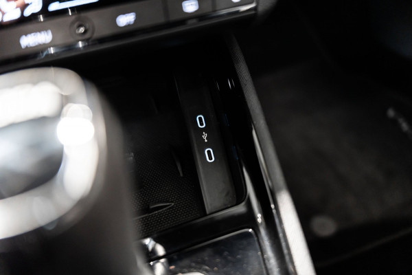 Škoda SCALA 1.5 TSI Sport Business DSG LED PANO CAMERA KUIPSTOELEN
