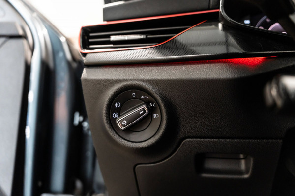 Škoda SCALA 1.5 TSI Sport Business DSG LED PANO CAMERA KUIPSTOELEN
