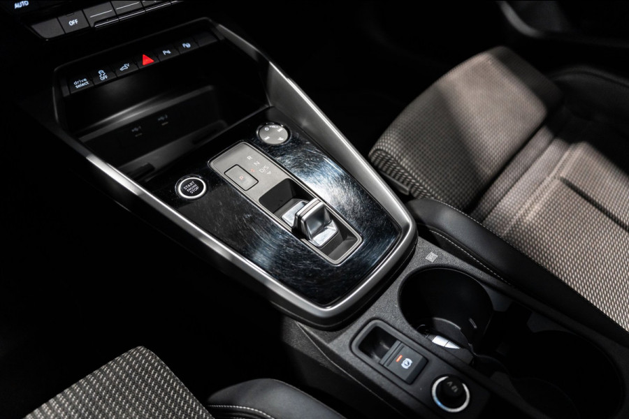 Audi A3 Sportback 40 TFSI e S-Line 2023 S-Tronic PANO LED VIRTUAL