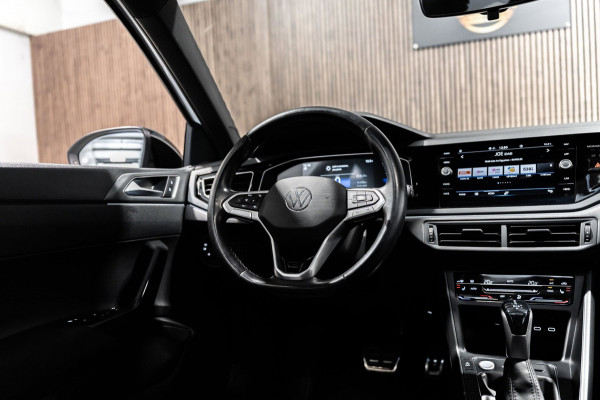 Volkswagen Taigo 1.5 TSI R-Line IQ DSG PANO CAMERA