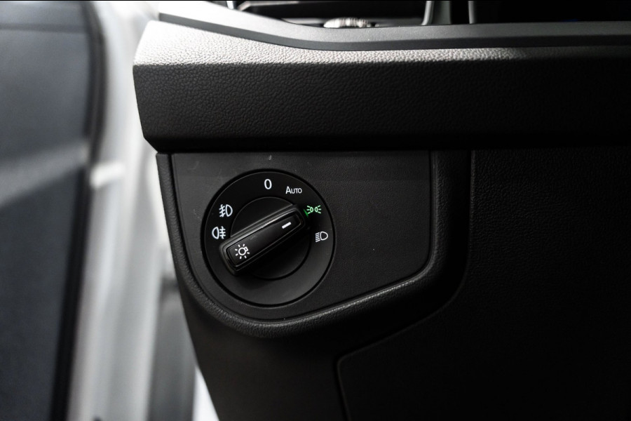 Volkswagen Taigo 1.5 TSI R-Line IQ DSG PANO CAMERA