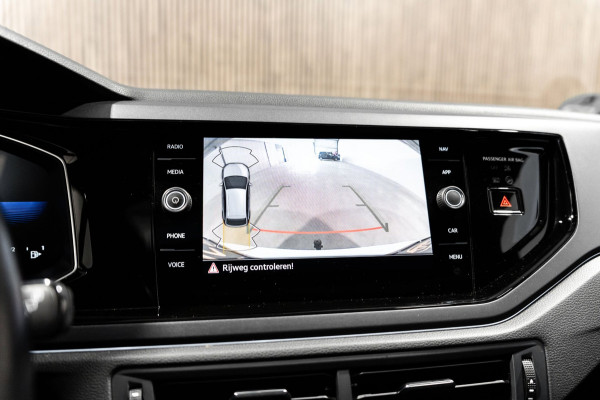 Volkswagen Taigo 1.5 TSI R-Line IQ DSG PANO CAMERA