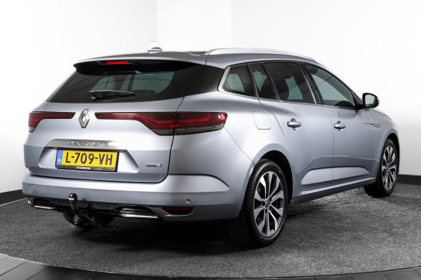 Renault Mégane Estate 1.6 E-Tech Plug-In Hybrid 160 Business Edition One | Dig. Cockpit | Cruise | PDC | Camera | NAV+App. Connect | ECC | Trekhaak | LM 17" |