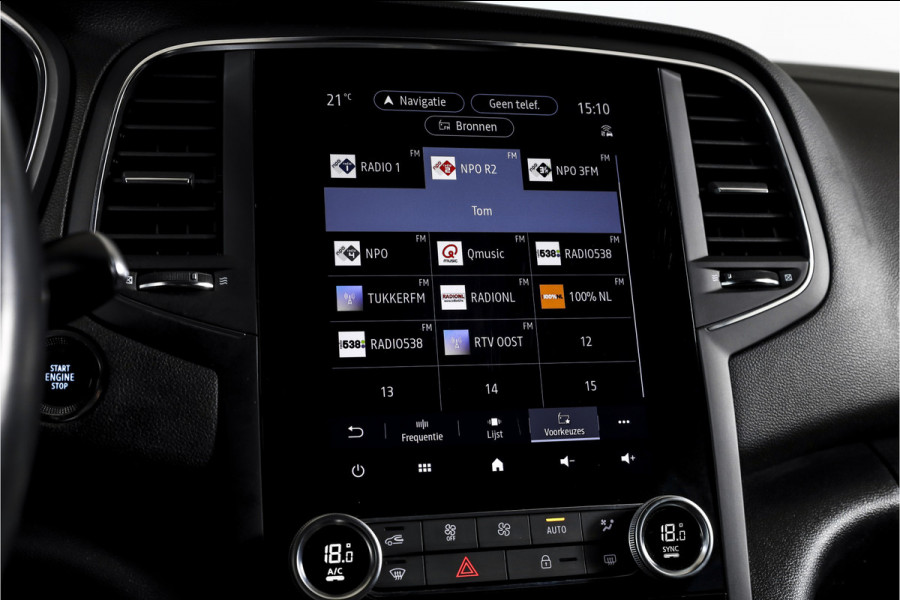 Renault Mégane Estate 1.6 E-Tech Plug-In Hybrid 160 Business Edition One | Dig. Cockpit | Cruise | PDC | Camera | NAV+App. Connect | ECC | Trekhaak | LM 17" |