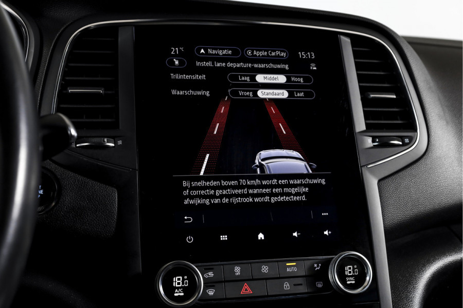 Renault Mégane Estate 1.6 E-Tech Plug-In Hybrid 160 Business Edition One | Dig. Cockpit | Cruise | PDC | Camera | NAV+App. Connect | ECC | Trekhaak | LM 17" |