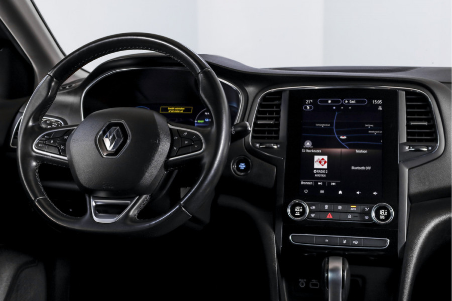 Renault Mégane Estate 1.6 E-Tech Plug-In Hybrid 160 Business Edition One | Dig. Cockpit | Cruise | PDC | Camera | NAV+App. Connect | ECC | Trekhaak | LM 17" |