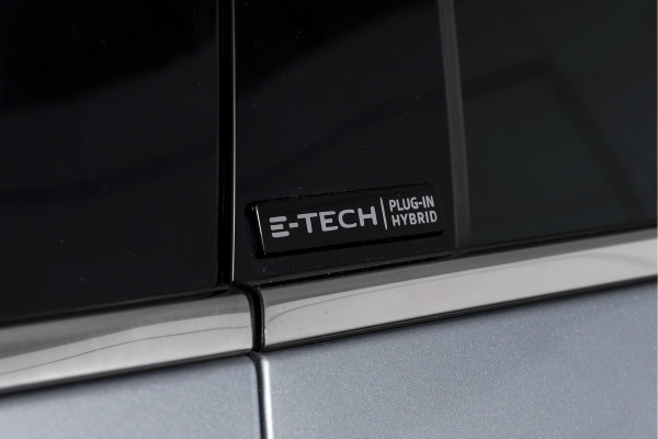 Renault Mégane Estate 1.6 E-Tech Plug-In Hybrid 160 Business Edition One | Dig. Cockpit | Cruise | PDC | Camera | NAV+App. Connect | ECC | Trekhaak | LM 17" |