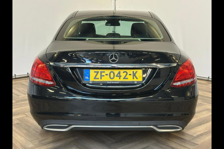 Mercedes-Benz C-Klasse 180 Premium Plus|TREKHAAK|XENON|DEALER ONDERHOUDEN|