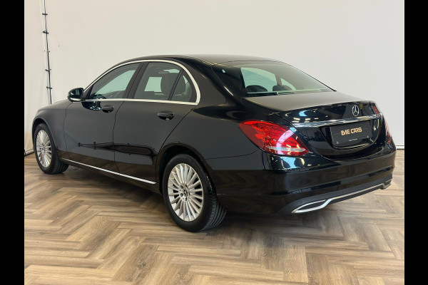Mercedes-Benz C-Klasse 180 Premium Plus|TREKHAAK|XENON|DEALER ONDERHOUDEN|