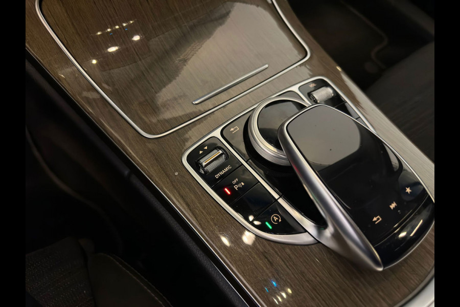 Mercedes-Benz C-Klasse 180 Premium Plus|TREKHAAK|XENON|DEALER ONDERHOUDEN|