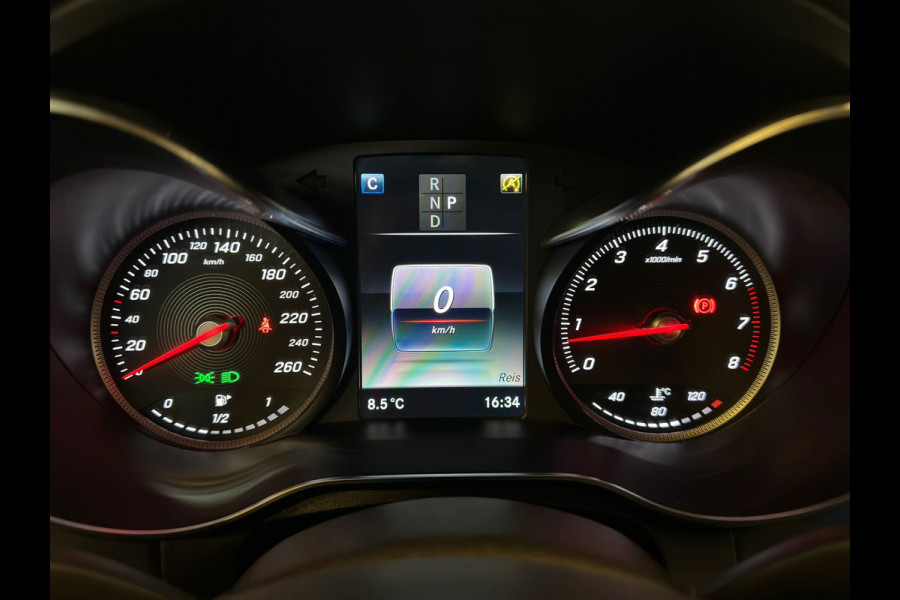 Mercedes-Benz C-Klasse 180 Premium Plus|TREKHAAK|XENON|DEALER ONDERHOUDEN|