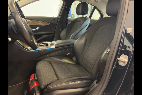 Mercedes-Benz C-Klasse 180 Premium Plus|TREKHAAK|XENON|DEALER ONDERHOUDEN|