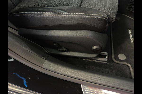 Mercedes-Benz C-Klasse 180 Premium Plus|TREKHAAK|XENON|DEALER ONDERHOUDEN|
