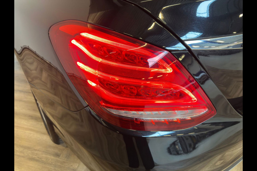 Mercedes-Benz C-Klasse 180 Premium Plus|TREKHAAK|XENON|DEALER ONDERHOUDEN|