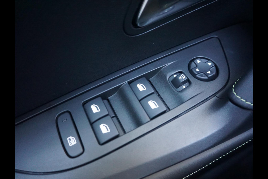 Peugeot e-2008 EV GT 54 kWh