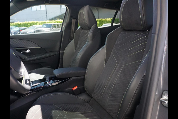 Peugeot e-2008 EV GT 54 kWh