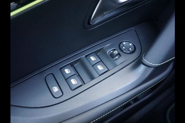 Peugeot e-2008 EV GT 54 kWh
