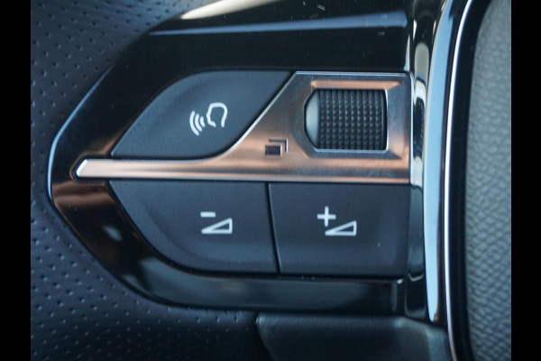 Peugeot e-2008 EV GT 54 kWh