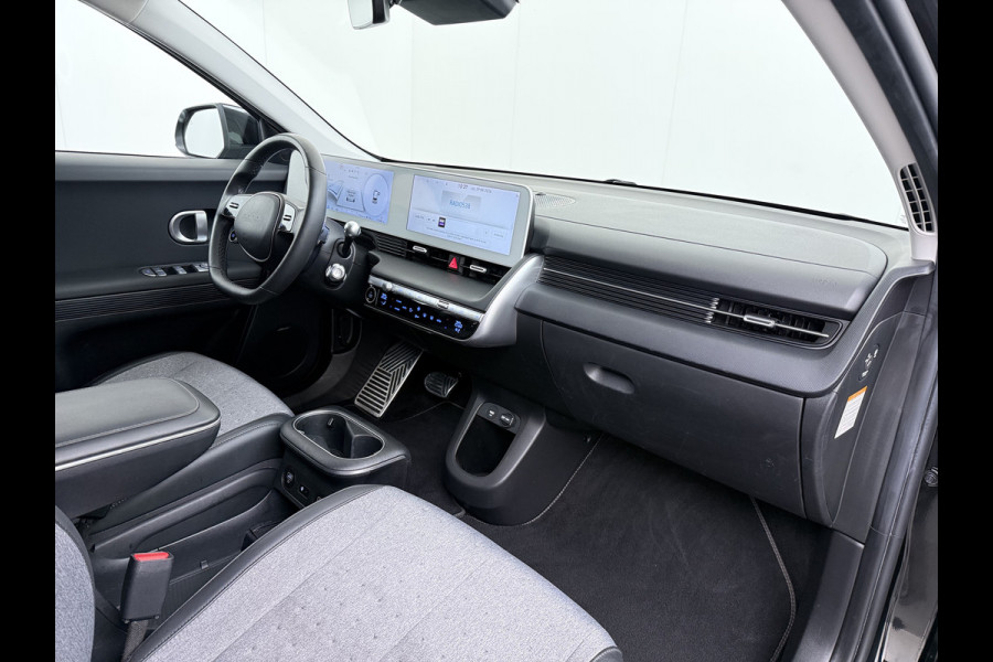 Hyundai IONIQ 5 Connect+ 73kWh SOH 100% Warmtepomp Bose®-Audio Adap.Cruise Navi Ecc Camera Stoel+Stuurverwarming Apple Carplay Android Auto Pdc Elek.Stoelen+Achterklep Led Lmv 19" Privacy Glas DAB Origineel Nederlandse Auto Long Range
