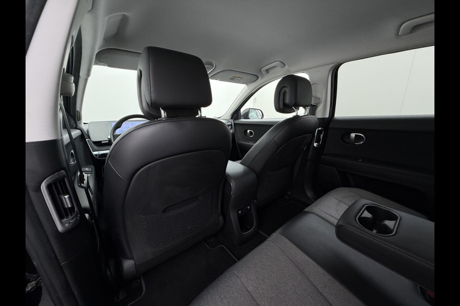 Hyundai IONIQ 5 Connect+ 73kWh SOH 100% Warmtepomp Bose®-Audio Adap.Cruise Navi Ecc Camera Stoel+Stuurverwarming Apple Carplay Android Auto Pdc Elek.Stoelen+Achterklep Led Lmv 19" Privacy Glas DAB Origineel Nederlandse Auto Long Range