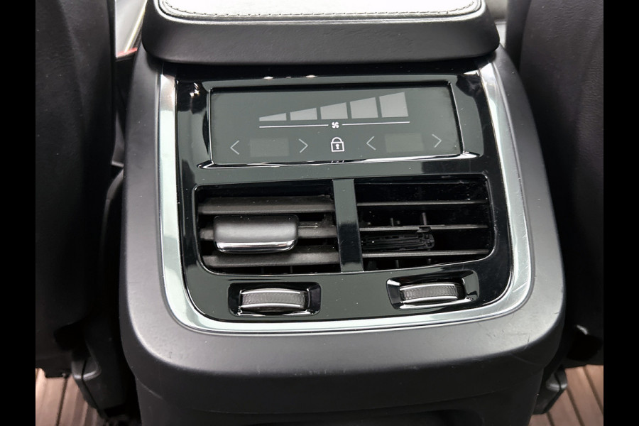 Volvo XC90 2.0 T8 AWD R-Design Panoramadak / Trekhaak / Leder-sport / Pdc+Camera / Xenon / 7Pers. / Apk 11-2026