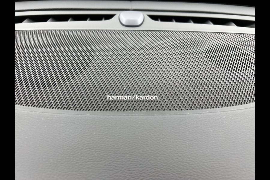Volvo XC90 2.0 T8 AWD R-Design Panoramadak / Trekhaak / Leder-sport / Pdc+Camera / Xenon / 7Pers. / Apk 11-2026