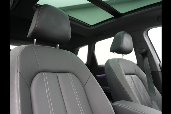 Audi Q4 e-tron 45 Quattro Edition 77 kWh 265pk Dealer O.H. | Panodak | Sonos Audio | Sfeerverlichting | Lederen Sportstoelen Verwarmd | Apple Carplay | Navigatie | DAB | 20"L.M |