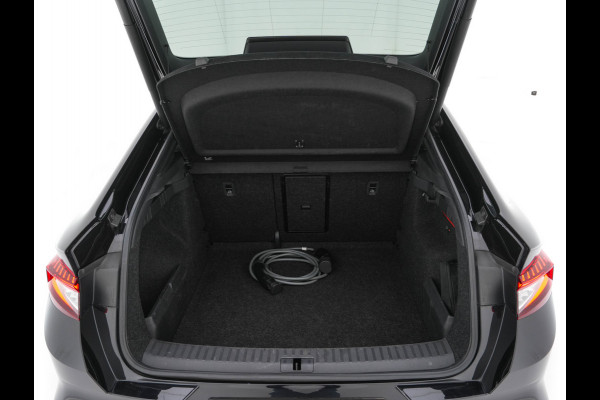 Škoda Enyaq Coupé 85 Sportline [ 3-Fase ] {SOH-95%} (INCL.BTW) *PANO | ADAPTIVE-CRUISE | LEATHER-ALCANTARA | FULL-LED | BLINDSPOT | HEATED-SPORTSEATS | CAMERA | KEYLESS | PRIVACY-GLASS | SHIFT-PADLLES | TOWBAR | 20''ALU*