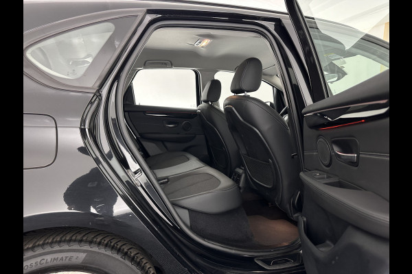 BMW 2 Serie Active Tourer 225xe iPerformance Saphir Edition {SOH-84%} Aut. *LEATHER | HEAD-UP | FULL-LED | HEATED-SPORTSEATS | CAMERA | NAVI-FULLMAP | PRIVACY-GLASS | ECC | PDC | 17''ALU*