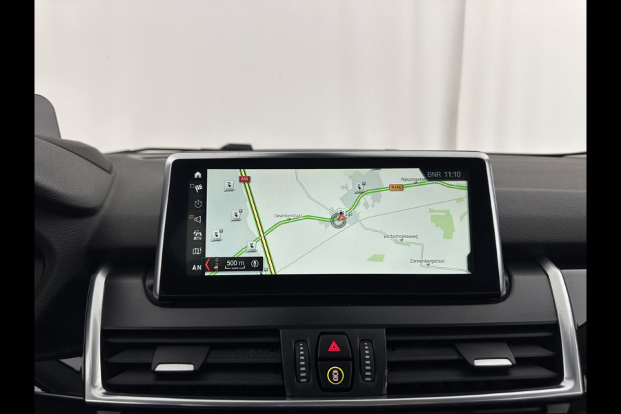 BMW 2 Serie Active Tourer 225xe iPerformance Saphir Edition {SOH-84%} Aut. *LEATHER | HEAD-UP | FULL-LED | HEATED-SPORTSEATS | CAMERA | NAVI-FULLMAP | PRIVACY-GLASS | ECC | PDC | 17''ALU*