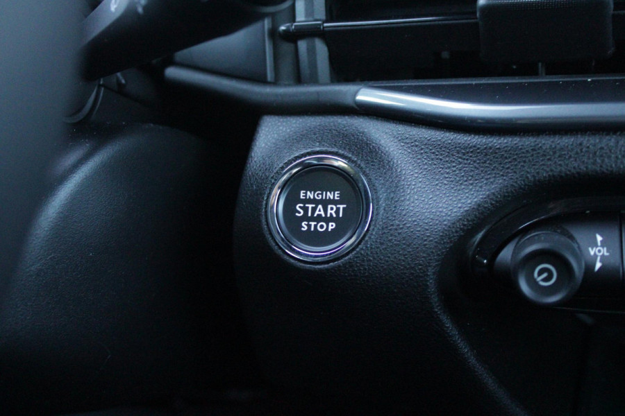 Fiat 600 1.2 Hybrid 110PK AUTOMAAT URBAN | STOEL/VOORRUIT VERWARMING | KEYLESS ENTRY/START | 17" LICHTEMATELN VELGEN | DRAADLOZE TELEFOONLADER | DRAADLOZE APPLE CARPLAY/ANDROID AUTO | NAVIGATIE | DAB+ RADIO | PARKEERSENSOREN VOOR + ACHTER | ACHTERUITRIJ CAMERA | CRUISE CONTROL | LED KOPLAMPEN |