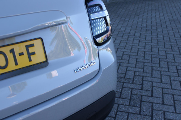 Fiat 600 1.2 Hybrid 110PK AUTOMAAT URBAN | STOEL/VOORRUIT VERWARMING | KEYLESS ENTRY/START | 17" LICHTEMATELN VELGEN | DRAADLOZE TELEFOONLADER | DRAADLOZE APPLE CARPLAY/ANDROID AUTO | NAVIGATIE | DAB+ RADIO | PARKEERSENSOREN VOOR + ACHTER | ACHTERUITRIJ CAMERA | CRUISE CONTROL | LED KOPLAMPEN |